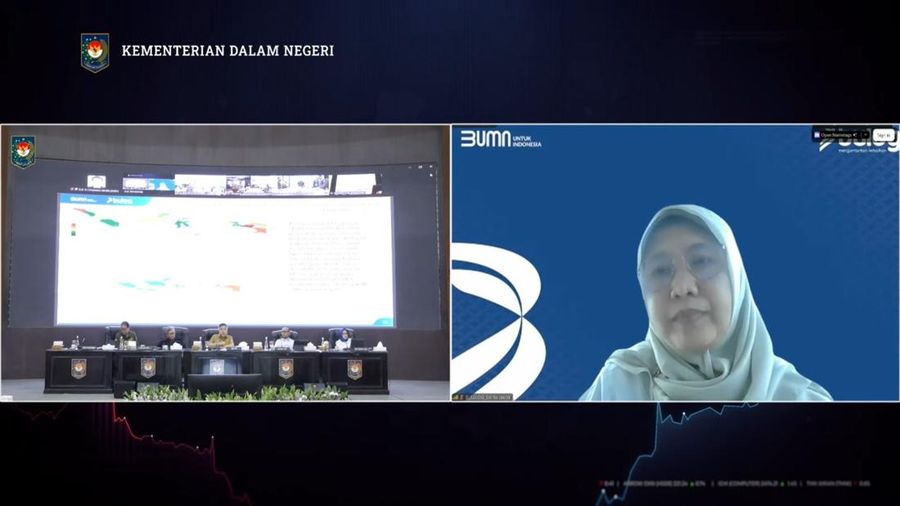 Kadiv Hubungan Kelembagaan Bulog Epi Sulandari dalam Rapat Koordinasi Pengendalian Inflasi Daerah Tahun 2026, Senin (13/4/2026). (Tangkapan layar Youtube Kemendagri )