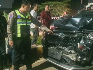 Truk Rem Blong Jadi Biang Kerok Kecelakaan Horor, Seruduk Mobil-Motor