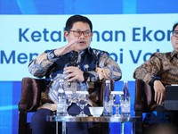 Kepala Departemen Pengelolaan Moneter dan Aset Sekuritas (DPMA) Bank Indonesia, Erwin Gunawan Hutapea memberi pemaparan dalam acara Central Banking Forum 2026, di Grand Ballroom Hotel Mandarin Oriental, Jakarta, Senin (13/4/2026). (CNBC Indonesia/Tri
