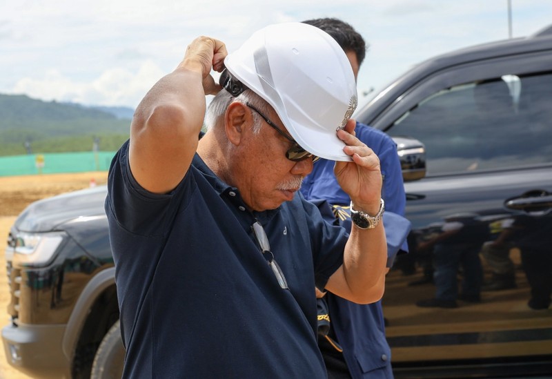 Kepala Otorita IKN Basuki Hadimuljono bersama jajaran terus menerus melakukan monitoring, pengawasan, dan peninjauan yang terperinci seperti pada Sabtu, 11 April 2026 di kawasan Legislatif dan Yudikatif. (Instagram/IKN_id)