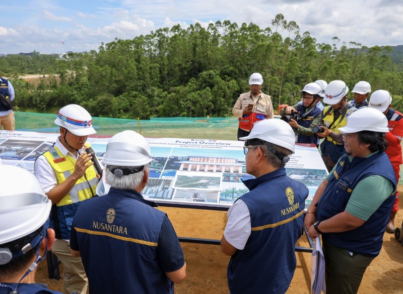 Kepala Otorita IKN Basuki Hadimuljono bersama jajaran terus menerus melakukan monitoring, pengawasan, dan peninjauan yang terperinci seperti pada Sabtu, 11 April 2026 di kawasan Legislatif dan Yudikatif. (Instagram/IKN_id)