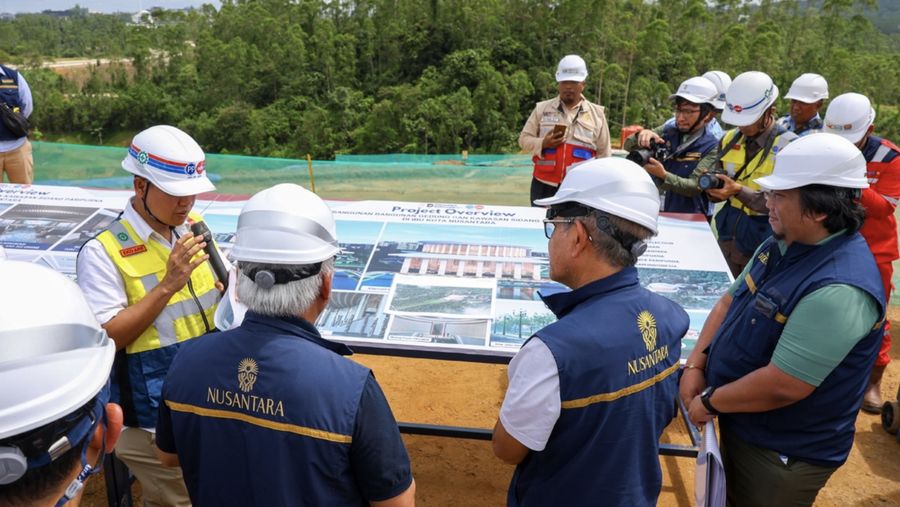 Kepala Otorita IKN Basuki Hadimuljono bersama jajaran terus menerus melakukan monitoring, pengawasan, dan peninjauan yang terperinci seperti pada Sabtu, 11 April 2026 di kawasan Legislatif dan Yudikatif. (Instagram/IKN_id)