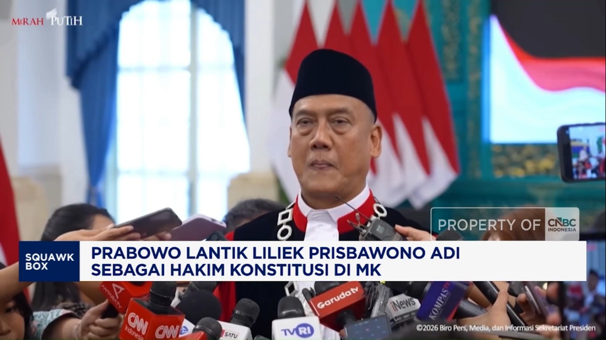 Video: Prabowo Lantik Liliek Prisbawono sebagai Hakim Konstitusi di MK