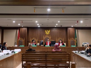 2 Terdakwa Kasus Korupsi LNG Dituntut 5,5 dan 6,5 Tahun Penjara
