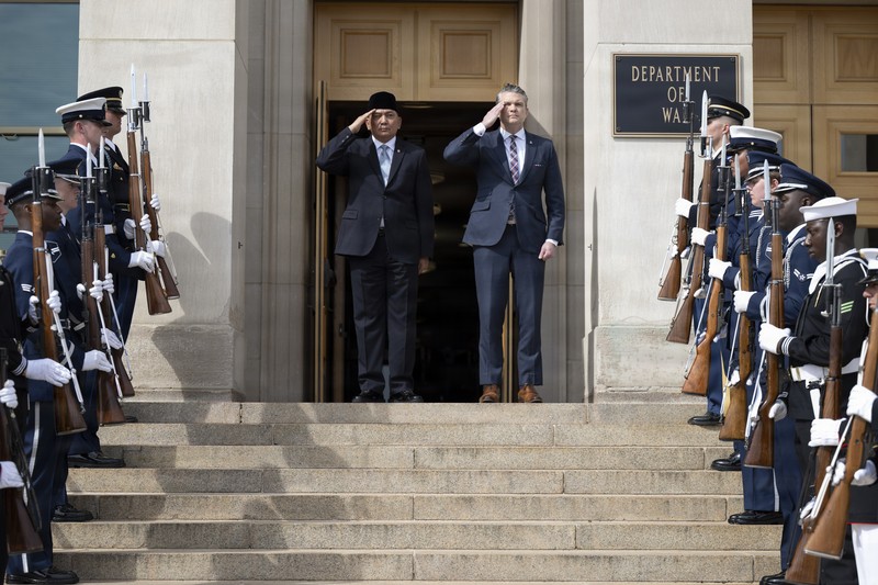 Secretary of War Pete Hegseth hosts a bilateral meeting with Indonesia Minister of Defense Sjafrie Sjamsoeddin at the Pentagon, Washington, D.C., April 13, 2026. (DoW photo by U.S. Navy Petty Officer 1st Class Eric Brann)