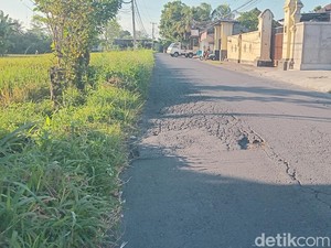 Masuk 10 Besar Kabupaten Termaju Se-Indonesia, Gianyar Fokus Perbaikan Jalan