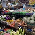 Los Sayur Mayur di Pasar Santa Jakarta Selatan, Selasa, 14/4. (CNBC Indonesia/Hadijah Alaydrus)