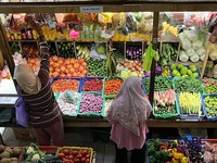 Los Sayur Mayur di Pasar Santa Jakarta Selatan, Selasa, 14/4. (CNBC Indonesia/Hadijah Alaydrus)