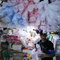 Pedagang Sebut Plastik Naik Lebih 50%, Dulu Rp 20 Ribu Jadi Rp 50 Ribu