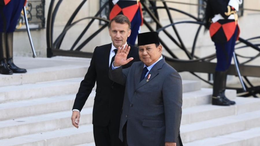 Usai merampungkan kunjungan kenegaraannya ke Rusia, Presiden melanjutkan agenda lawatan ke Prancis dan bertemu dengan Presiden Republik Prancis, Yang Mulia Emmanuel Macron. (Instagram/Presiden RepublikIndonesia)
