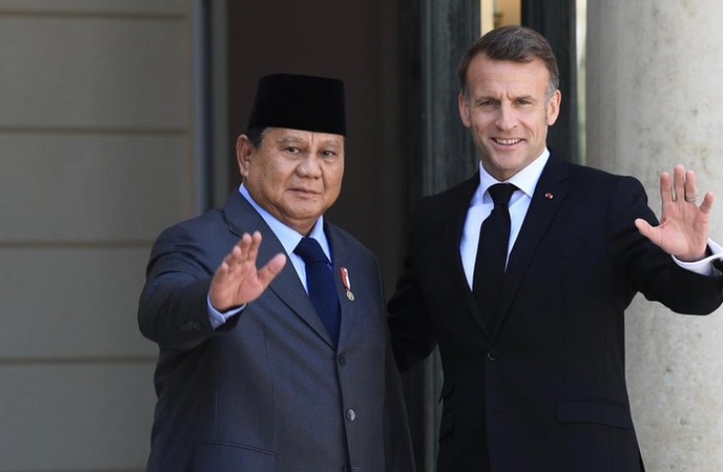 Usai merampungkan kunjungan kenegaraannya ke Rusia, Presiden melanjutkan agenda lawatan ke Prancis dan bertemu dengan Presiden Republik Prancis, Yang Mulia Emmanuel Macron. (Instagram/Presiden RepublikIndonesia)