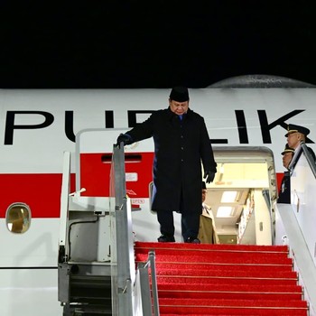 Momen Prabowo Tiba di Paris, Bersiap Bertemu Macron