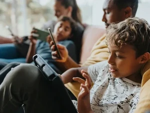 Video: Jangan Asal Login, Roblox Kini Ada Akun Kids dan Select untuk Anak