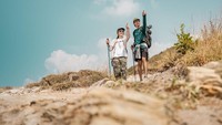 Checklist Naik Gunung Musim Ini? 3 Barang Ini Wajib Masuk Tas Sebelum Berangkat