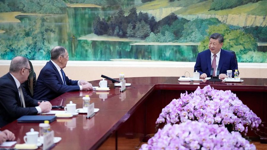 Russia&rsquo;s Foreign Minister Sergei Lavrov walks for a meeting with China&rsquo;s President Xi Jinping at the Great Hall of the People in Beijing, China April 15, 2026. Iori Sagisawa/Pool via REUTERS