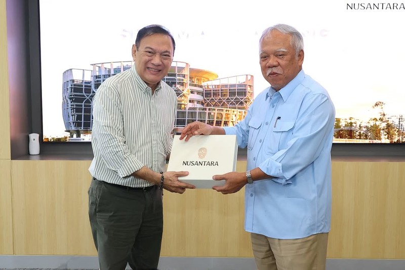 Kepala Otorita Ibu Kota Nusantara Basuki Hadimuljono menerima kunjungan Agus Martowardojo di Nusantara, Kalimantan Timur. (Instagram/basukihadimuljono)