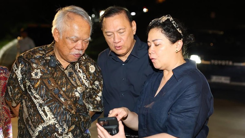 Kepala Otorita Ibu Kota Nusantara Basuki Hadimuljono menerima kunjungan Agus Martowardojo di Nusantara, Kalimantan Timur. (Instagram/basukihadimuljono)