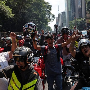 Demo Ojol Pindah ke Luar Negeri, Minta Potongan Aplikasi 30%