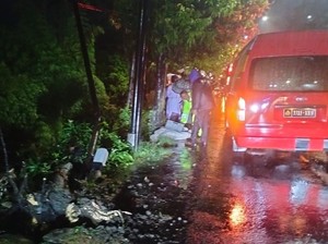 Honda City Nyemplung Jurang 6 Meter di Kalasan