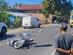 Pemuda di Polman Tewas Terlindas Truk Usai Tabrak Minibus