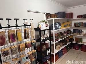 Inovasi Suhuf Mengubah Limbah Pertanian jadi Kertas Daur Ulang