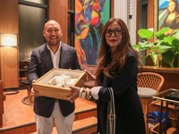 Didit Hediprasetyo Hadiri Room Art Fair, Seni Rupa Penuhi Kamar Hotel