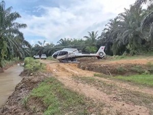 Beredar Foto Helikopter PK-CFX Mendarat Darurat, SAR Pontianak: Hoaks