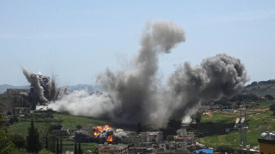 Smoke rises following an Israeli strike in Nabatieh, Lebanon, April 16, 2026.  REUTERS/Stringer