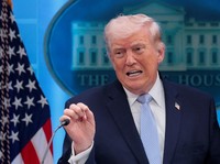 Breaking: Trump Umumkan Buka Selat Hormuz Permanen untuk China & Dunia