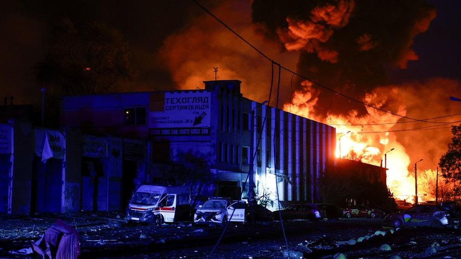 Firefighters work at the site of a recyclable materials warehouse hit by a Russian missile strike, amid Russia's attack on Ukraine, in Kyiv, Ukraine April 16, 2026. REUTERS/Valentyn Ogirenko