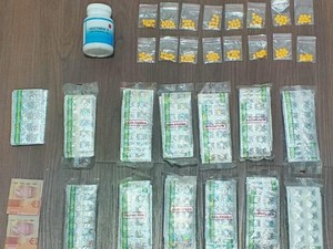 Wanita Pemasok Pil Koplo di Purwokerto Dibekuk, Ribuan Obat Terlarang Disita