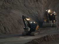 Merdeka Gold Ngebor 'Ladang' Emas Baru di Tambang Pani, Ini Hasilnya