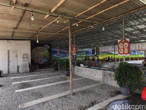Pemkab Turun Tangan soal Nasib Warung Mi Babi yang Ditolak Warga Sukoharjo