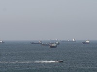 Selat Hormuz Kembali Panas, Kapal Tanker Kena Tembak