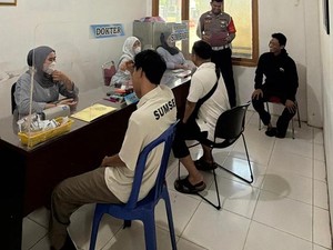 Polrestabes Palembang Beri SIM Gratis ke 4 Atlet Disabilitas Berprestasi