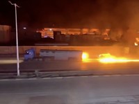 Potret Detik-Detik Truk Tangki Terbakar, Jalan Berubah Jadi Lautan Api