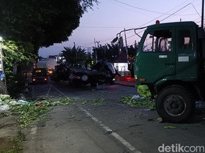 Miris! Masih Ada Truk Tak Uji KIR Mengancam Nyawa di Jalan Raya