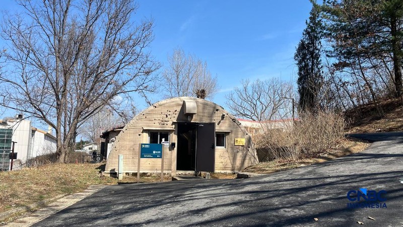 Sejumlah turis mengunjungi Wisata DMZ di Paju, perbatasan Korea. (CNBC Indonesia/Hadijah Alaydrus)