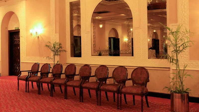 Hotel Serena di Islamabad menjadi lokasi perundingan damai Iran dan AS. Hotel mewah ini jadi saksi buntunya perundingan kedua negara, Senin (20/4/2026).