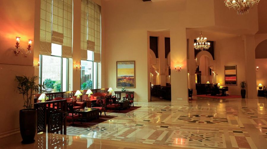 Hotel Serena di Islamabad menjadi lokasi perundingan damai Iran dan AS. Hotel mewah ini jadi saksi buntunya perundingan kedua negara, Senin (20/4/2026).