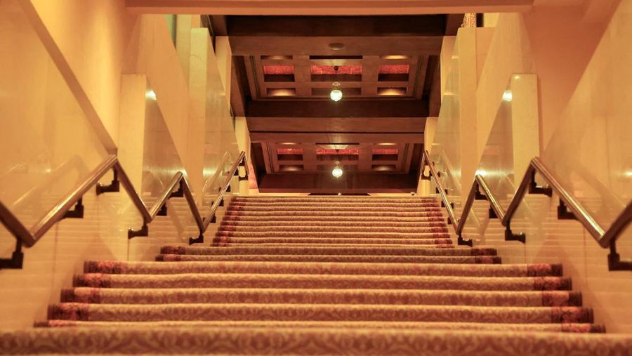 Hotel Serena di Islamabad menjadi lokasi perundingan damai Iran dan AS. Hotel mewah ini jadi saksi buntunya perundingan kedua negara, Senin (20/4/2026).