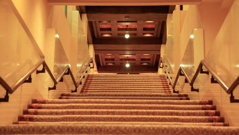 Hotel Serena di Islamabad menjadi lokasi perundingan damai Iran dan AS. Hotel mewah ini jadi saksi buntunya perundingan kedua negara, Senin (20/4/2026).