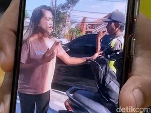 Video Ibu yang Maki Pemotor-Toyor Anak di Mojokerto Residivis Pencurian