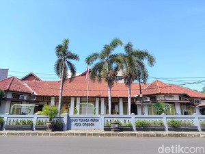 Kantor Disnaker Cirebon Pindah ke Jalan Kebumen gegara Atap Ambruk