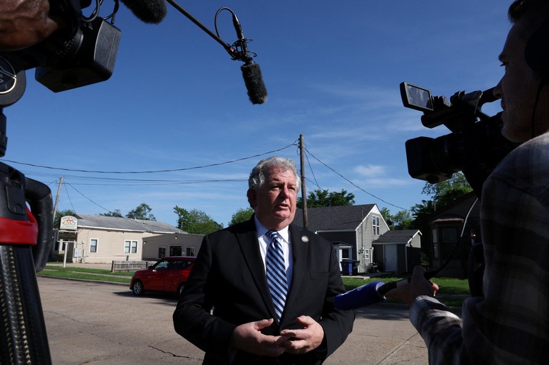 Kepolisian Louisiana menembak mati pelaku penembakan yang menewaskan delapan anak-anak di Amerika Serikat, Minggu (19/4/2026). (REUTERS/Kevin Bartram)