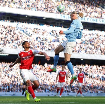 Potret Man City Bungkam Arsenal 2-1 di Etihad Stadium, Siapa Juara?