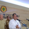 Menteri Pertanian (Mentan) Amran Sulaiman saat konferensi pers di Auditorium Kementan, Jakarta, Senin (20/4/2026). (CNBC Indonesia/Martyasari Rizky)