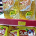 Pengusaha ritel modern buka suara soal kenaikan harga minyak goreng kmeasan premium. (CNBC Indonesia/Martyasari Rizky)