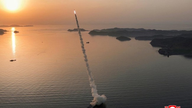 Korut Pemanasan Perang, Kim Jong Un Uji Coba Rudal Mematikan Baru