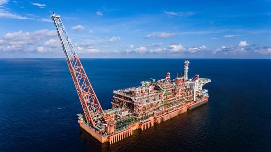 Perusahaan minyak dan gas bumi (migas) asal Italia Eni berhasil menemukan cadangan gas raksasa baru di Indonesia. Temuan ini berasal dari sumur eksplorasi Geliga-1 yang dibor di Blok Ganal, Cekungan Kutai, Lepas Pantai Kalimantan Timur.  Hal ini disa